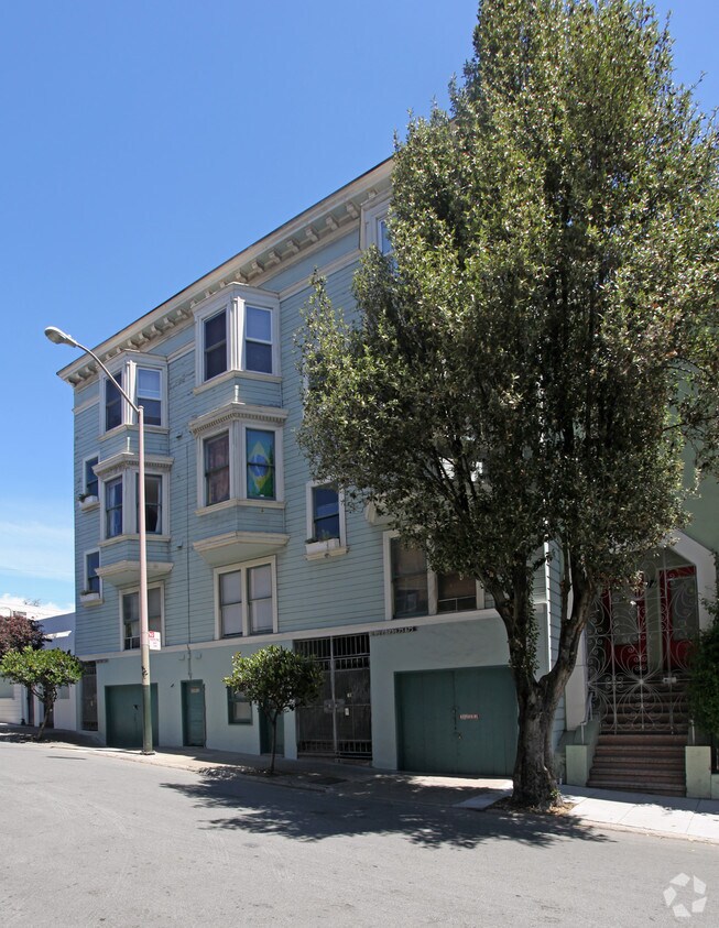 Building Photo - 65-75 Brady St