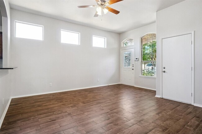 Foto del edificio - 4629 Thistle Creek Ct