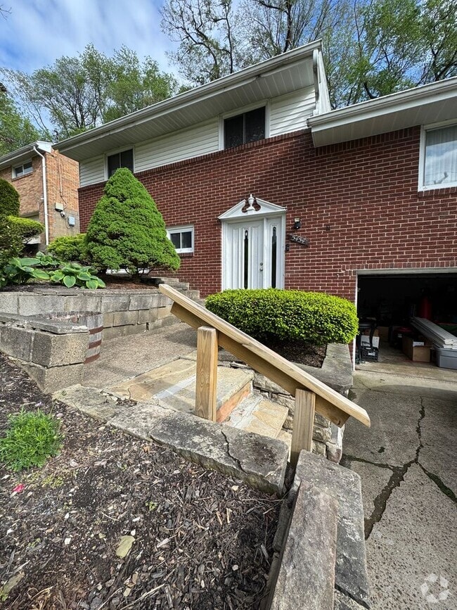 Building Photo - 5454 Keenan Dr