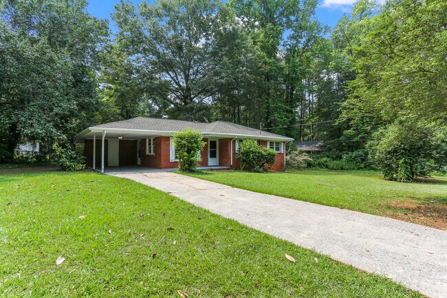 Foto del edificio - This cute 3 Bedroom Ranch, is priced to mo...