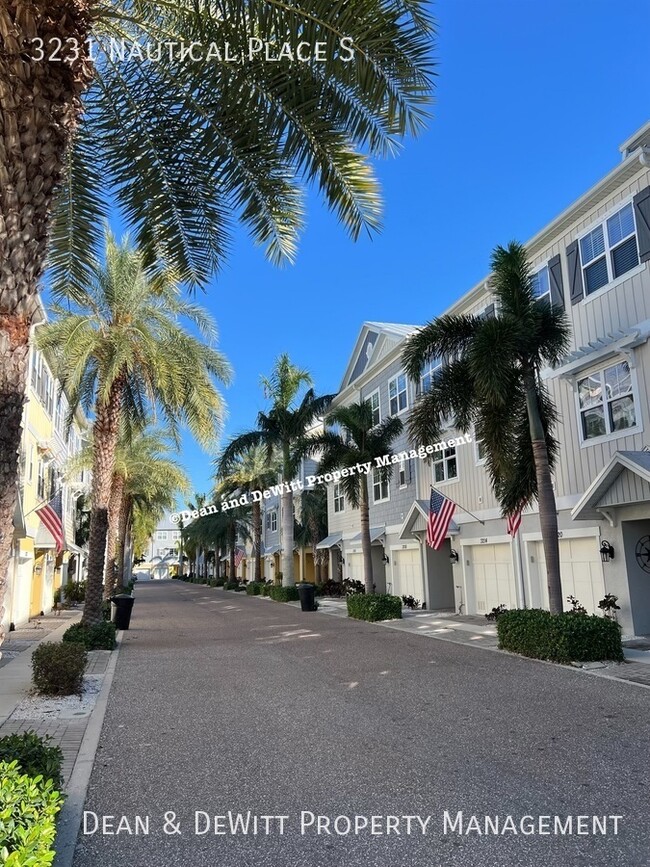 Foto del edificio - The Cove at Loggerhead Marina - Corner Tow...