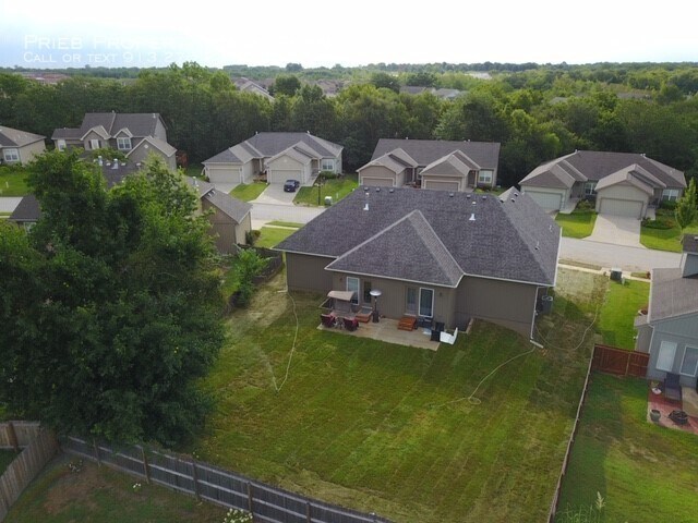 Building Photo - Delaware Ridge Duplex - Available June 15th