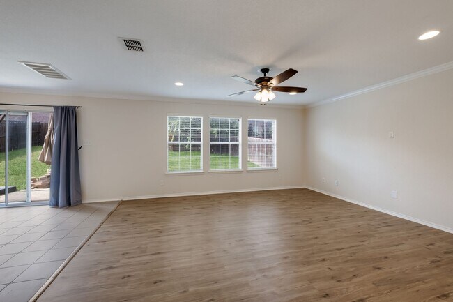 Foto del edificio - 6767 Wayman Ridge