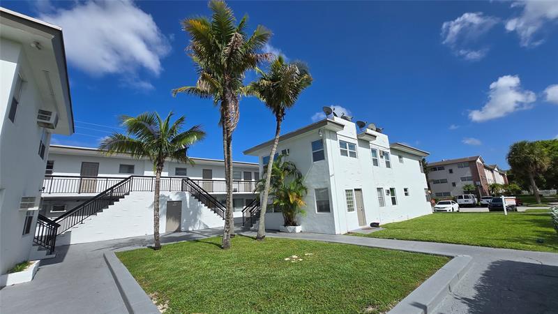 Foto principal - 16951 NE 18th Ave
