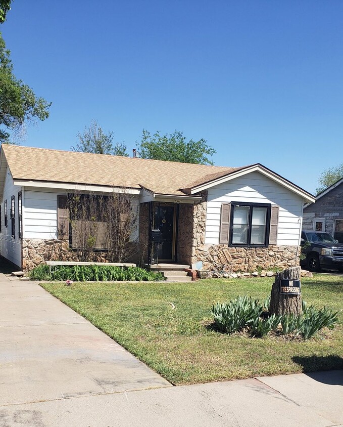 Foto principal - PCS OR HUD ACCEPTED!! Adorable 2 bed 1 bat...