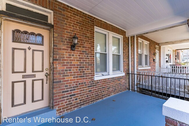 Building Photo - 4 br, 2.5 bath House - 5007 5th Street NW