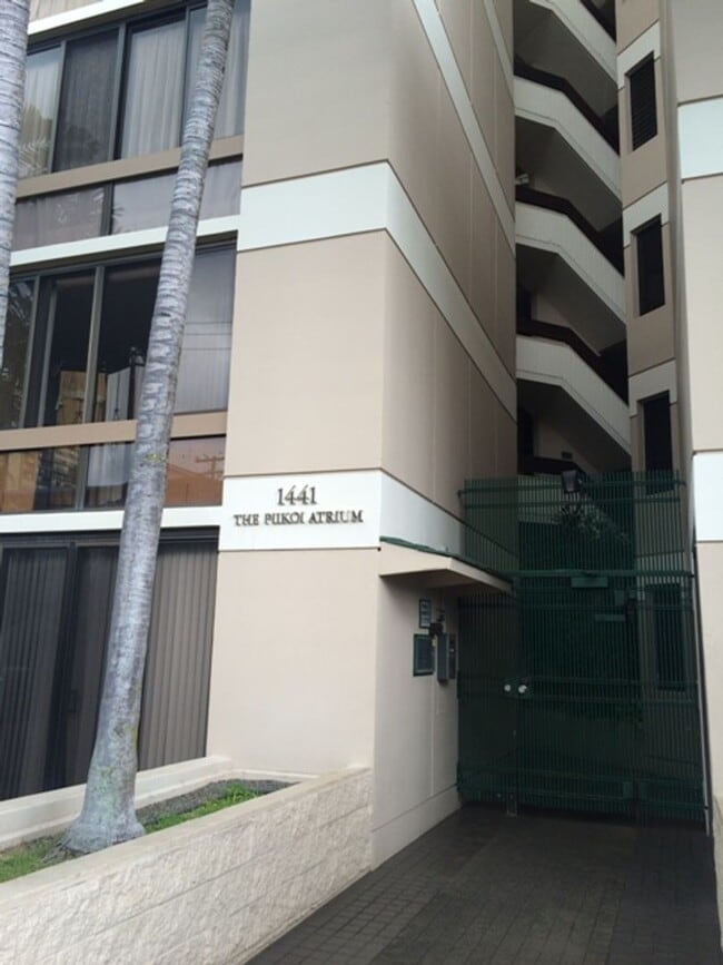 Building Photo - 1441 Piikoi St