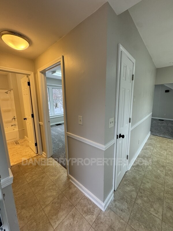 Foto del edificio - 929 Tiffin Ave