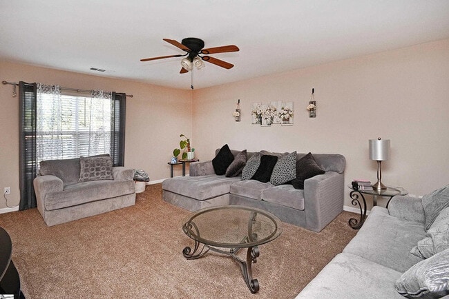 Building Photo - 4 Riverbed Dr