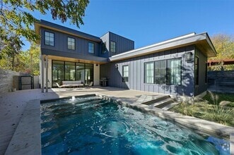 Building Photo - 1702 Bauerle Ave