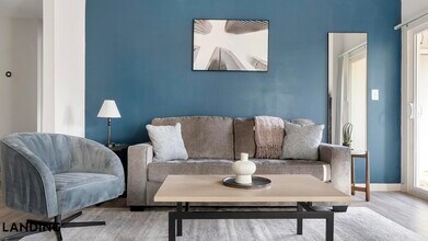 Building Photo - 2745 Holcomb Bridge Rd