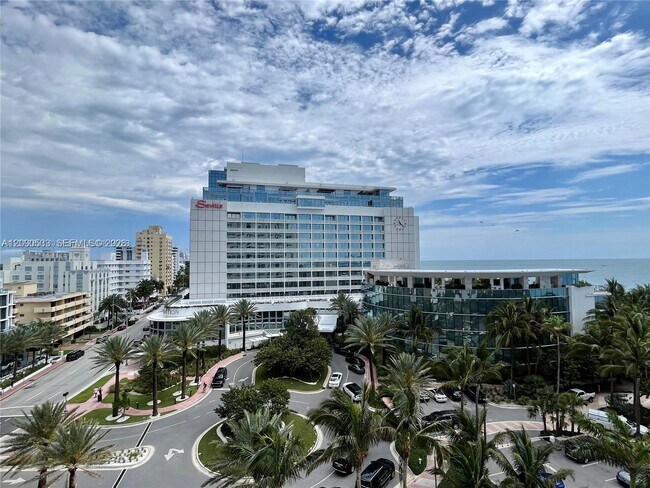 Building Photo - 2899 Collins Ave