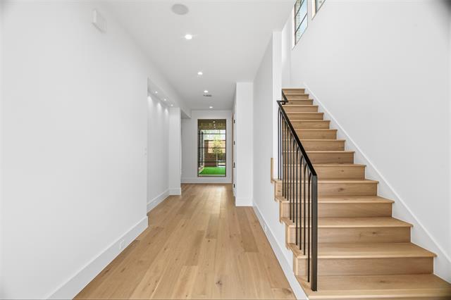 Foto del edificio - 4929 Newmore Ave