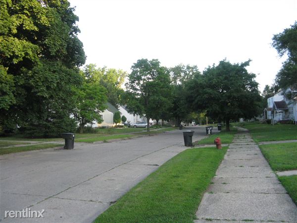 Building Photo - 16579 Chatham St
