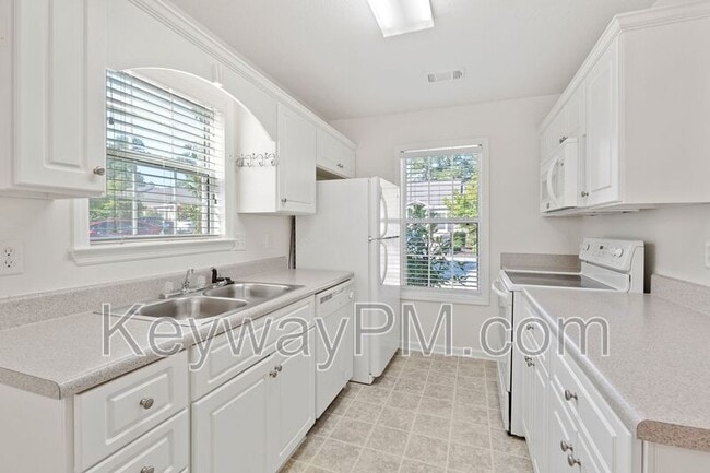Building Photo - 5230 Aruba Cir