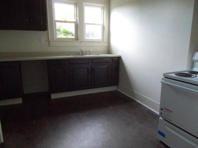 Building Photo - 237 S Heber St