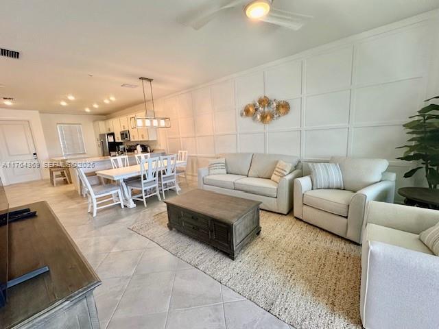 Foto del edificio - 5555 Double Eagle Cir