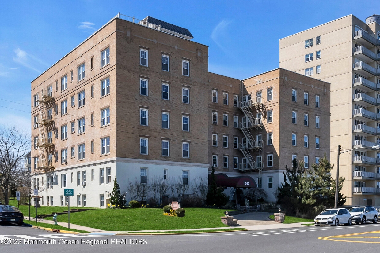 500 Deal Lake Dr Unit 2B (WINTER), Asbury Park, NJ 07712 Condo for Rent in Asbury Park, NJ