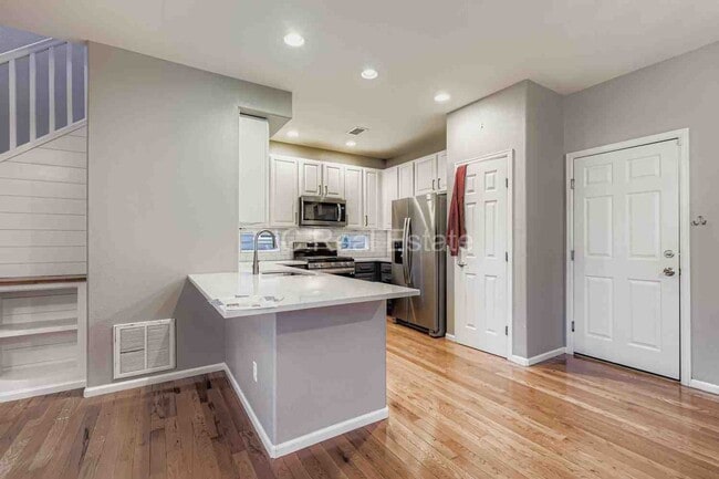 Photo - 3399 Florence Way House