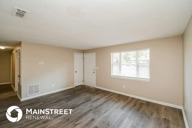 Building Photo - 1448 Raven Dr S