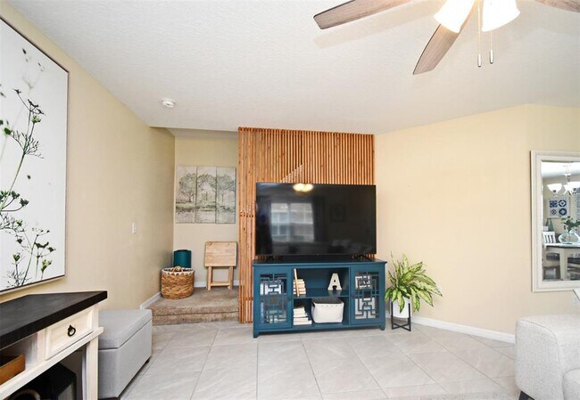 Building Photo - 200 Carina Cir