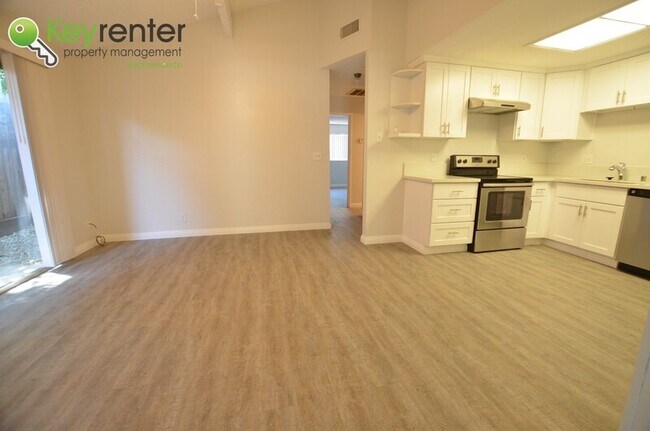 Foto del edificio - 5112 Gibbons Dr.