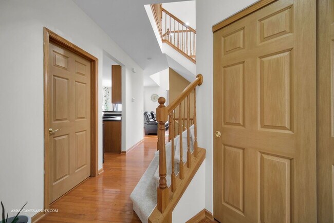 Building Photo - 369 Vaughn Cir