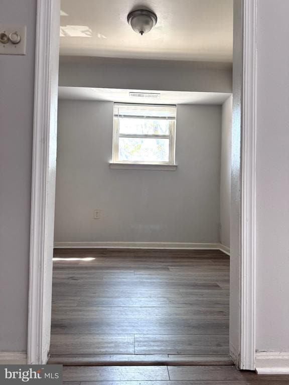 Building Photo - 5929 Quantrell Ave