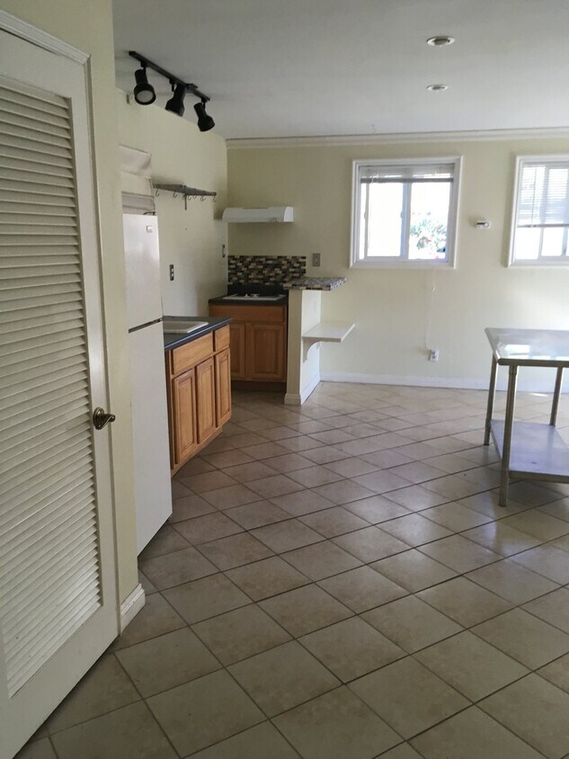 Foto del edificio - 1433 N Walnut St