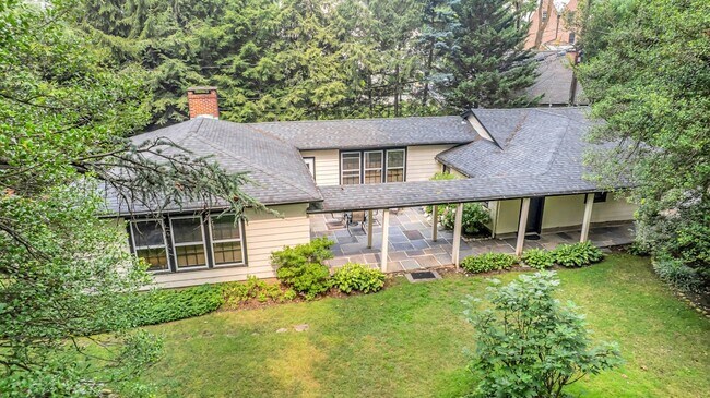 Cabaña y patio - 82 Winsor Pl