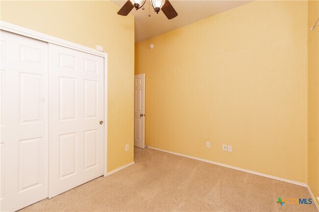 Foto del edificio - 219 Scarlet Ln