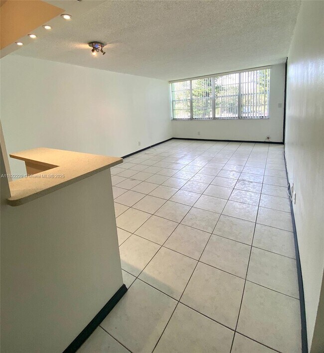 Foto del edificio - 2781 Taft St