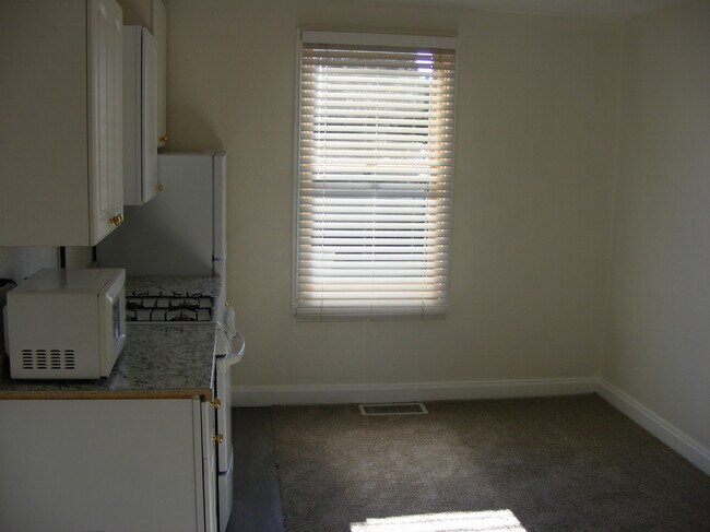 Foto del edificio - 115 N Park St