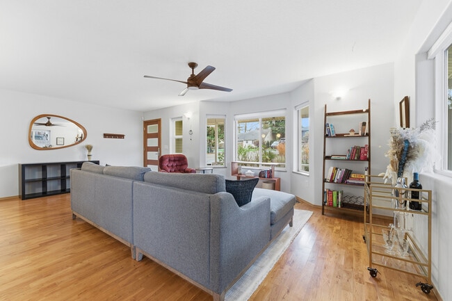 Foto del edificio - 5003 NE Mason St