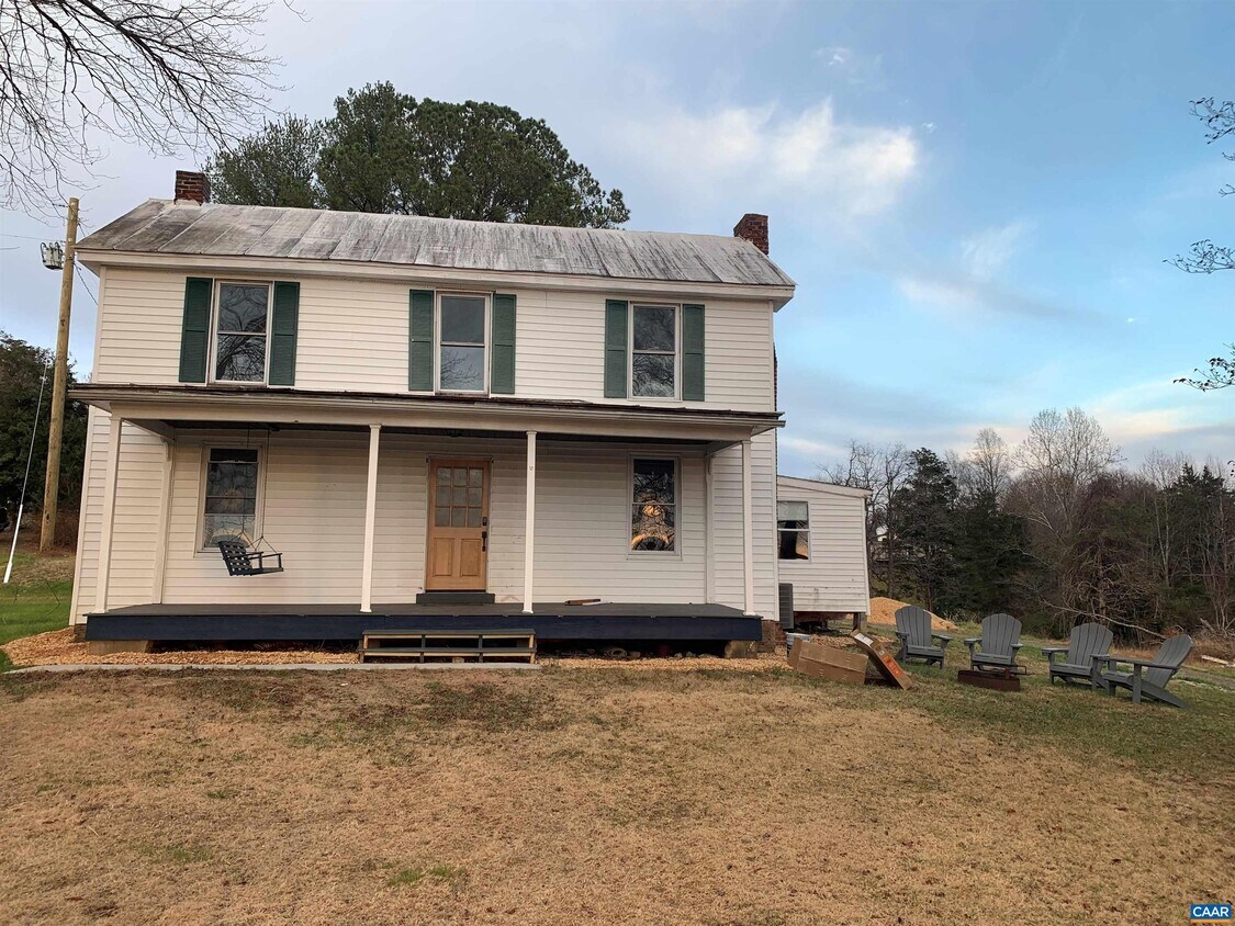 Foto principal - 143 Grand View Ln