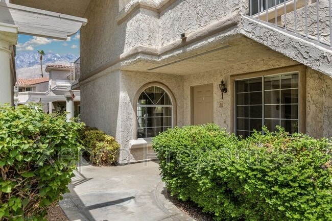 Building Photo - 505 S Farrell Dr