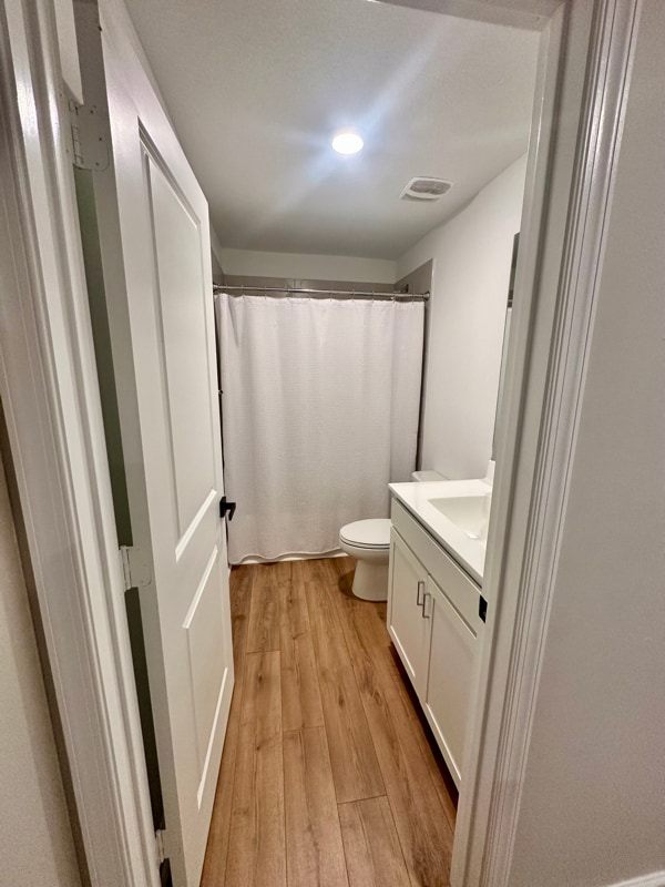 Foto del edificio - 5049 Genove Pl