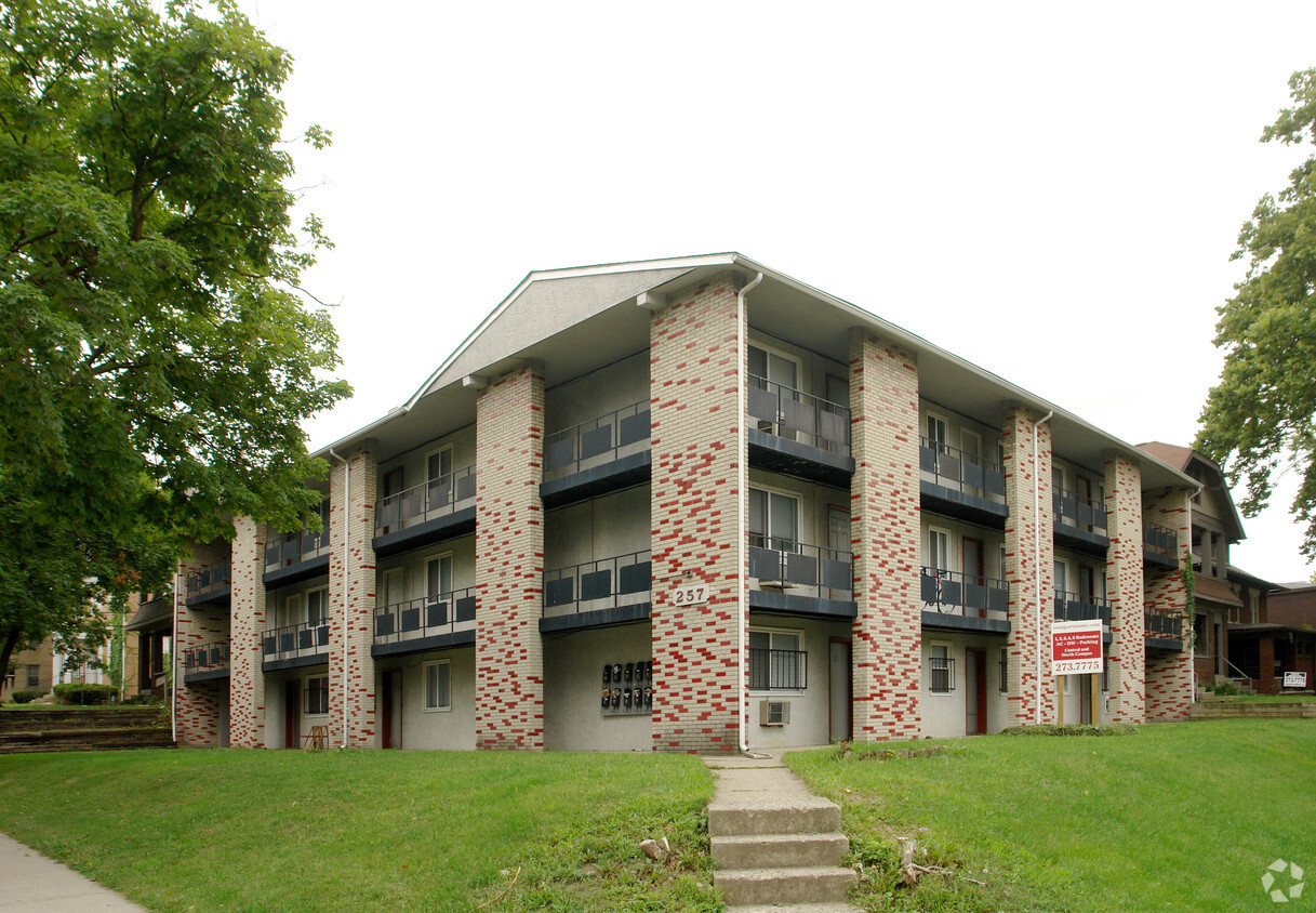Primary Photo - 257 E 15th Ave