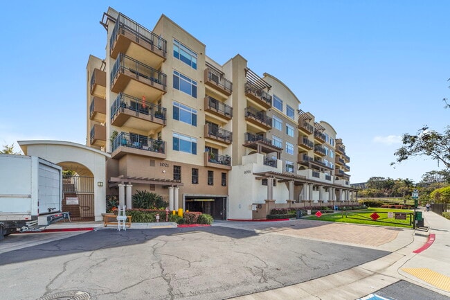 Building Photo - 1019 Costa Pacifica Way