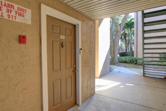 Building Photo - 7667 N Wickham Rd