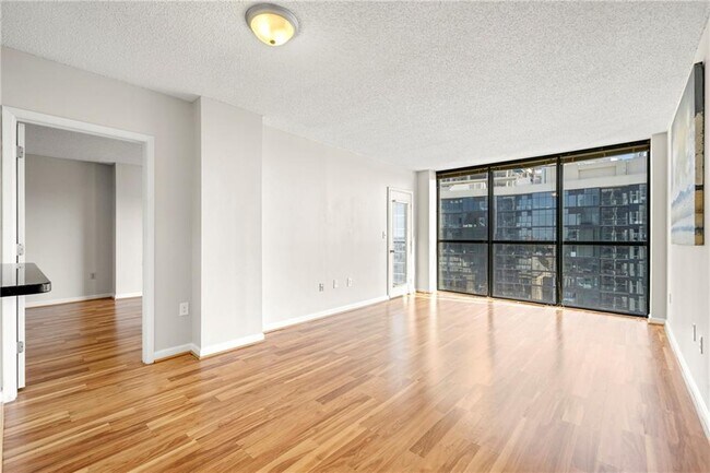 Foto del edificio - 1280 W Peachtree St NE