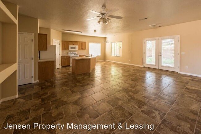 Foto del edificio - 3 br, 2 bath House - 1905 North 2070 West