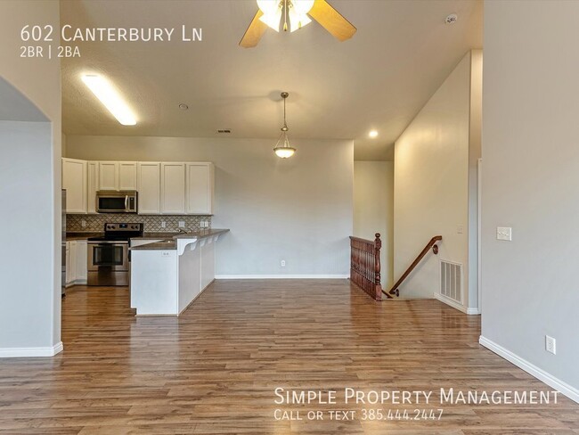 Building Photo - 2 BD Foxboro Townhouse has it all!