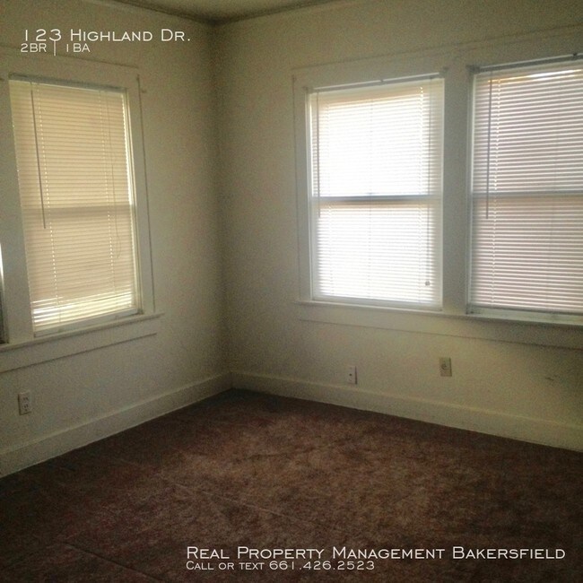 Building Photo - 123 Highland Drive