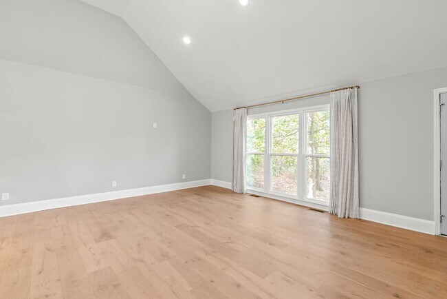 Foto del edificio - 3800 Terrebonne Ct