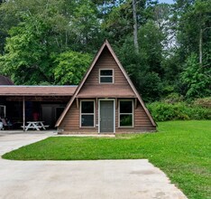 Building Photo - 1672 Johnson Rd