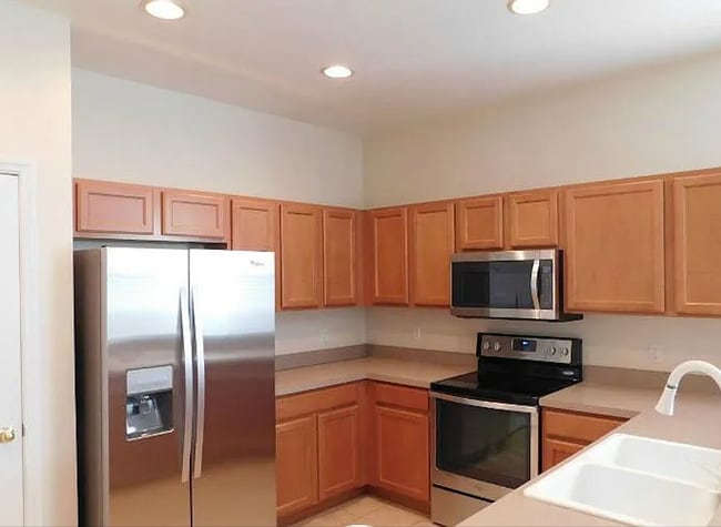 Photo - 9813 Secret Cove Ln House