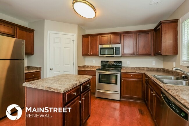 Building Photo - 2560 Brittany Park Ln