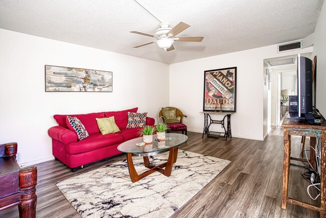 Foto del edificio - 438 Mansfield K