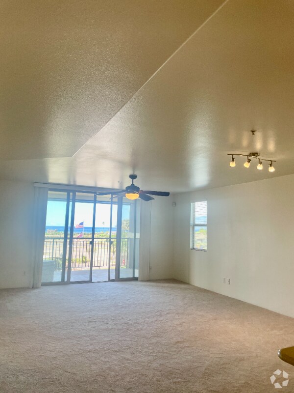 Building Photo - 1400 Limahana Pl